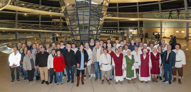 Politische Informationsfahrt nach Berlin: Bürgerinnen und Bürger aus dem Wahlkreis Biberach zu Gast im Bundestag